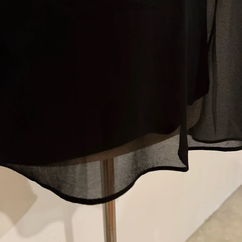 ZARA Black V-Neck Sleeveless Chiffon-Layer Camisole - Picture 3 of 7